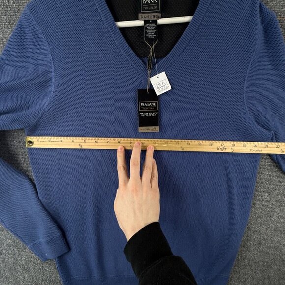 NWT JOS. A. BANK Blue V Neck Knit Sweater Medium Wool Blend Travel Tech Men - Picture 5 of 13